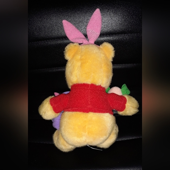 Vintage Mattel 1999 Winnie The Pooh and Friends in Easter Outfit 10 Inch Plush - Picture 2 of 7